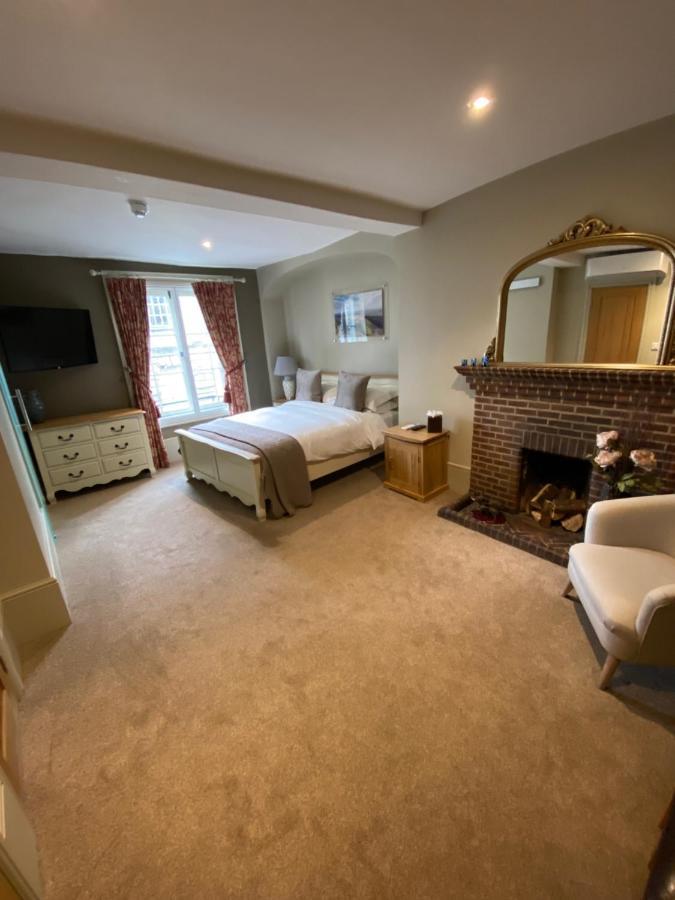 The Peppermill Town House Hotel & Restaurant ディバイザス エクステリア 写真