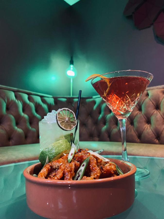 The Peppermill Town House Hotel & Restaurant ディバイザス エクステリア 写真